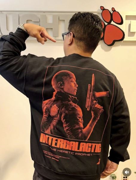 Вооруженная Джордан А. Мун на новом официальном арте Intergalactic: The Heretic Prophet от Naughty Dog для PlayStation 5