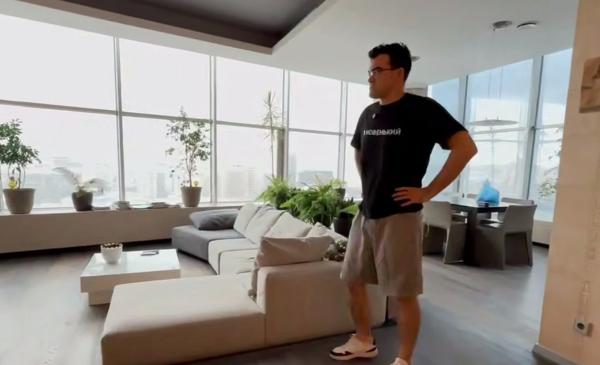 Жена Травомана подарила ему 3-этажную квартиру: «Буду ей готовить завтраки, варить кофе»